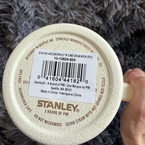 Stanley Cream Moon 40oz Quencher - Picture 4 of 5
